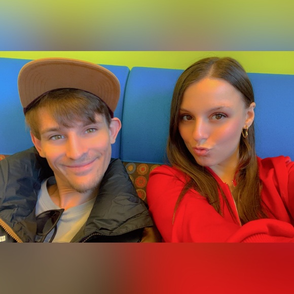 Meet your Posher, Alicia (The Purse Plug👜🔌🛍) - Picture 15 of 16